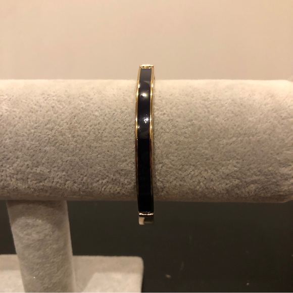 Anne Klein Bracelet,  gold tone w/ navy blue enamel, foldover clasp, extra link - Picture 5 of 13